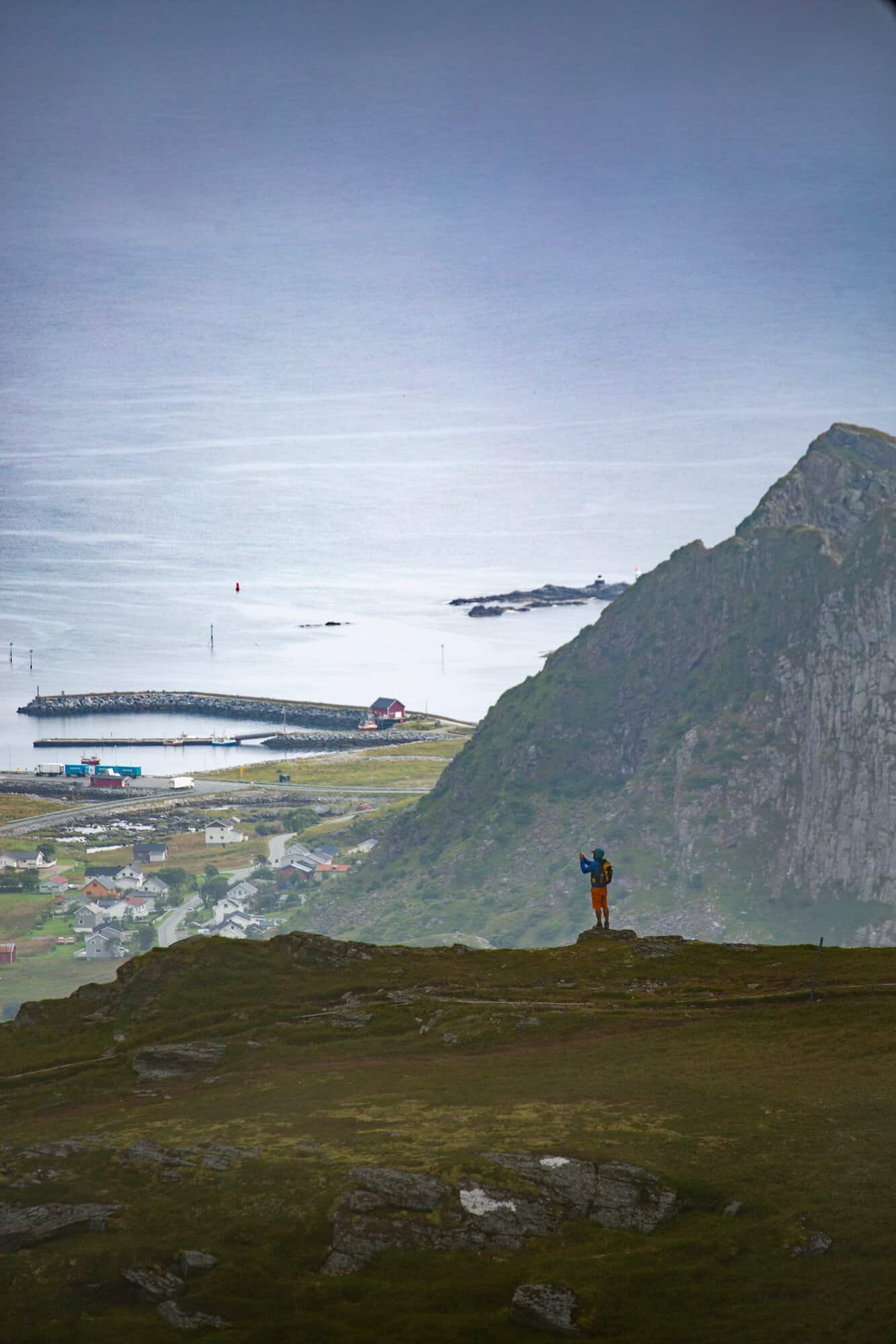 Ostrov Værøya a trek na Håen