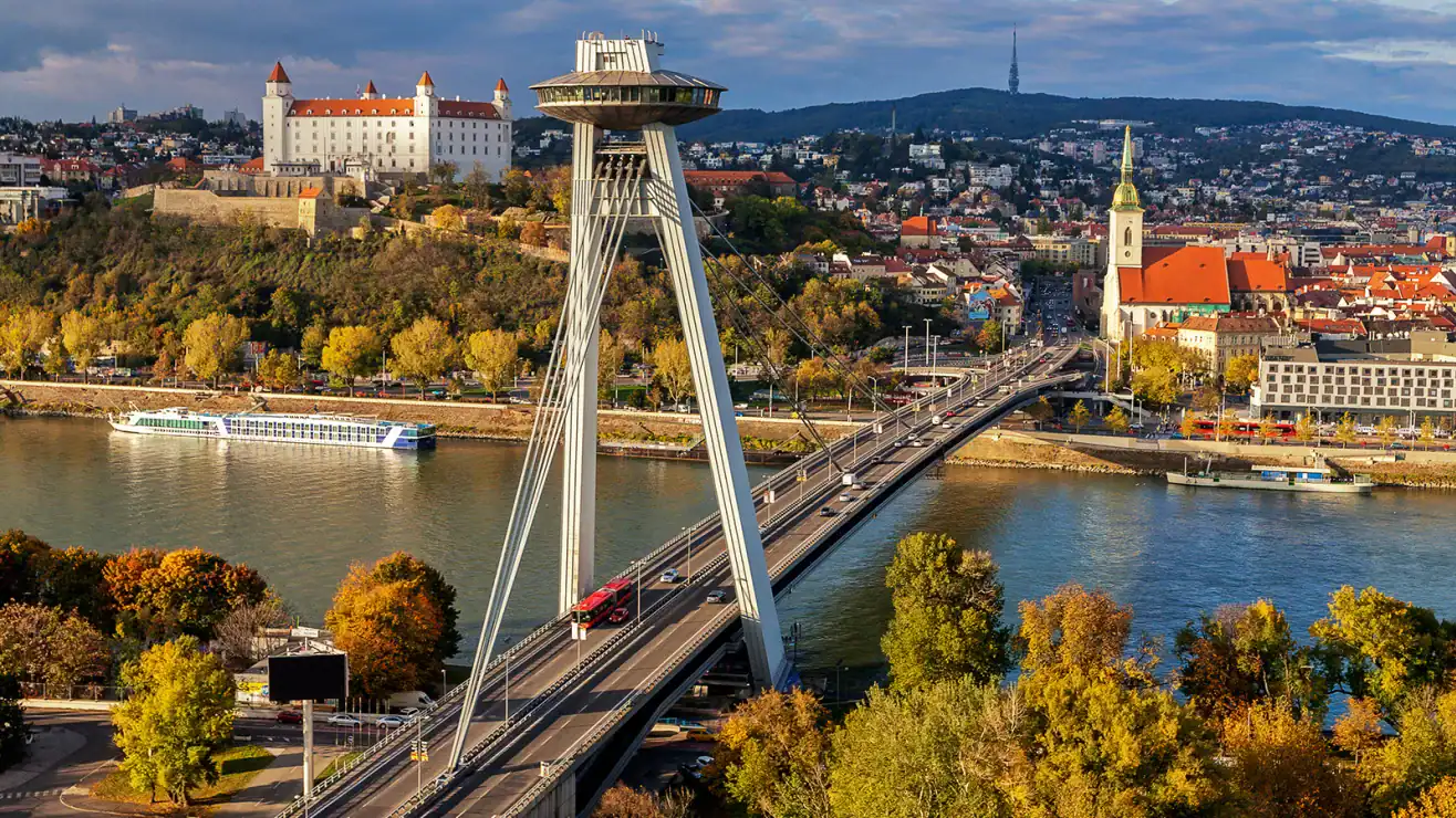 So psom na Slovensko: podmienky vstupu z EÚ aj z krajín mimo EÚ